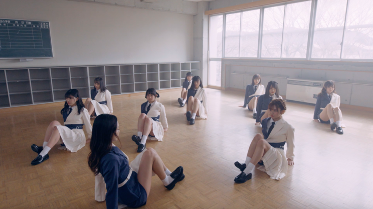 「大人サバイバー」MV(ディレクターズ・カット版)より