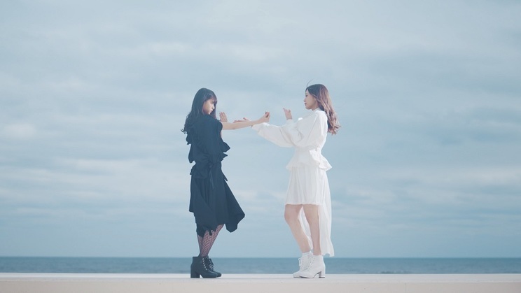 齋藤飛鳥、白石麻衣|乃木坂46「のような存在」MVより