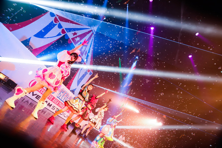 FES☆TIVEアジアツアー<THE CIRCUS/ザ・サーカス>ファイナル&6周年記念公演より